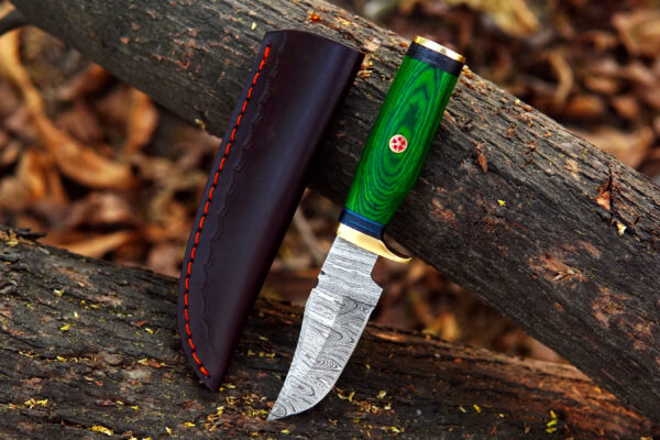 8 inches Custom Handmade Damascus Steel knife with  leather sheet- beat for gift