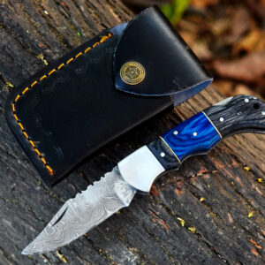Beautiful 6.5 inches Damascus Pocket Knife with black Leather Sheath